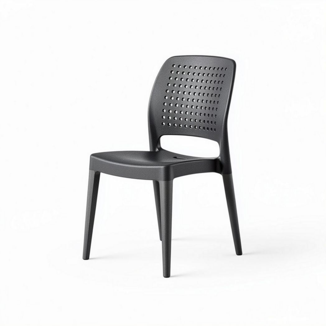 Chaise en plastique noir avec perforations dimensions 45 x 50 x 80cm